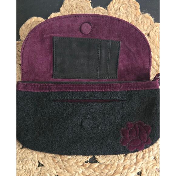 Lucky Brand Wool Black & Purple Floral Wristlet - Picture 6 of 7